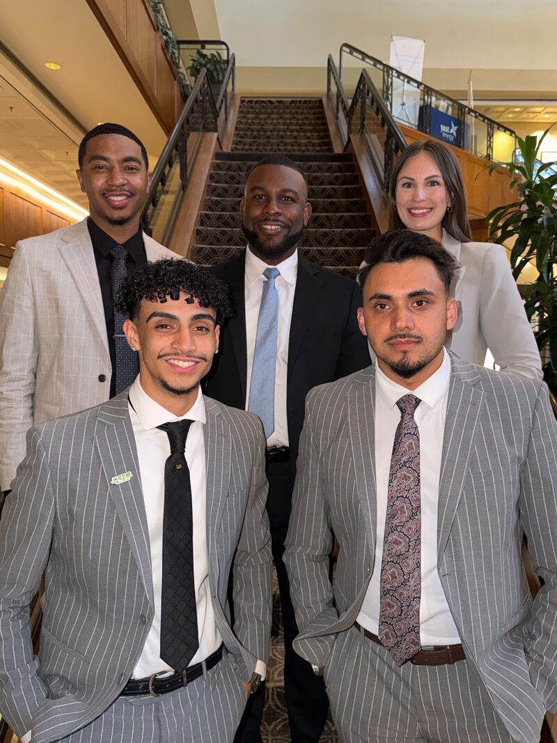 Five Contrast Marketing Inc. team members together at the KEYS leadership conference